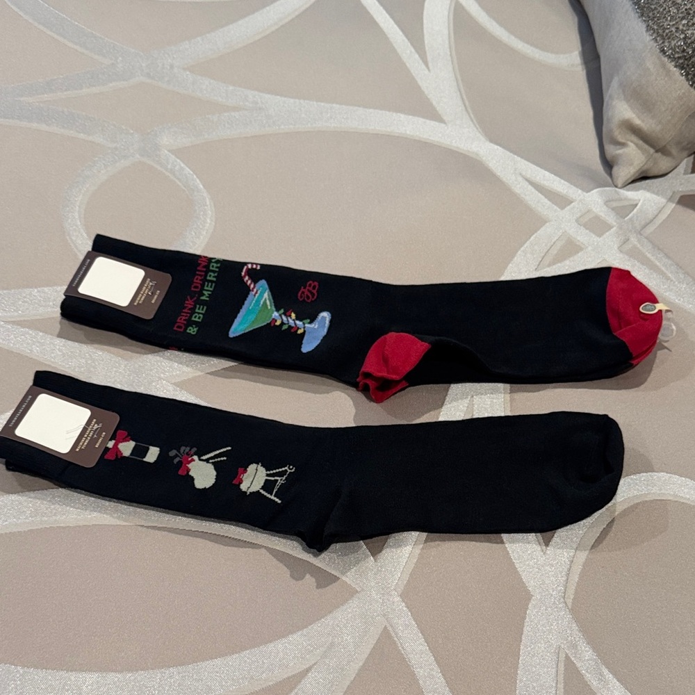 Tommy Bahama Black and Red Casual Socks